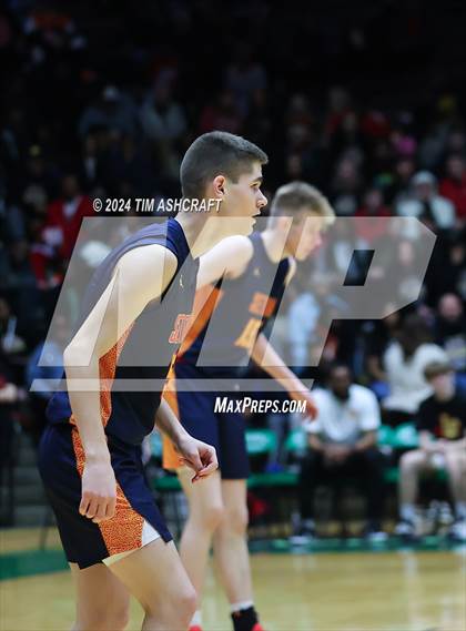 Thumbnail 1 in Seton Catholic vs Liberty Christian (IHSAA 3A Regional 27 Final) photogallery.