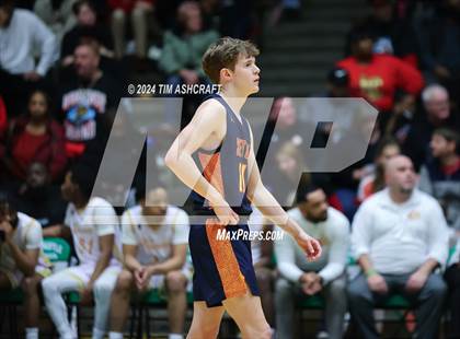 Thumbnail 3 in Seton Catholic vs Liberty Christian (IHSAA 3A Regional 27 Final) photogallery.