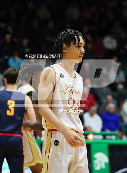 Thumbnail 1 in Seton Catholic vs Liberty Christian (IHSAA 3A Regional 27 Final) photogallery.