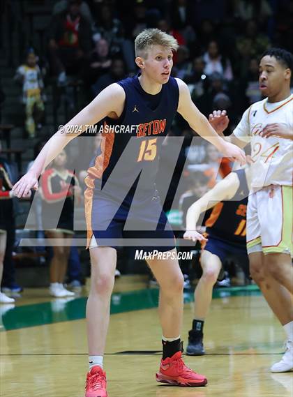 Thumbnail 2 in Seton Catholic vs Liberty Christian (IHSAA 3A Regional 27 Final) photogallery.
