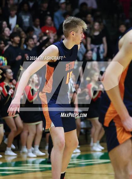 Thumbnail 3 in Seton Catholic vs Liberty Christian (IHSAA 3A Regional 27 Final) photogallery.