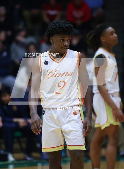 Thumbnail 3 in Seton Catholic vs Liberty Christian (IHSAA 3A Regional 27 Final) photogallery.