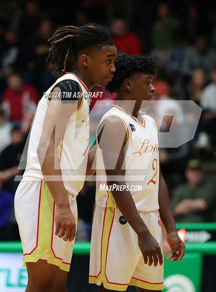 Thumbnail 2 in Seton Catholic vs Liberty Christian (IHSAA 3A Regional 27 Final) photogallery.
