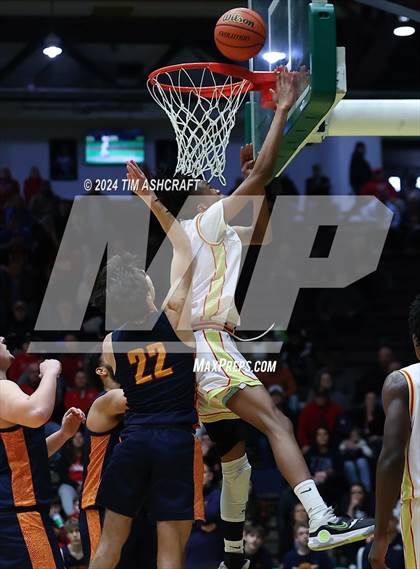 Thumbnail 1 in Seton Catholic vs Liberty Christian (IHSAA 3A Regional 27 Final) photogallery.