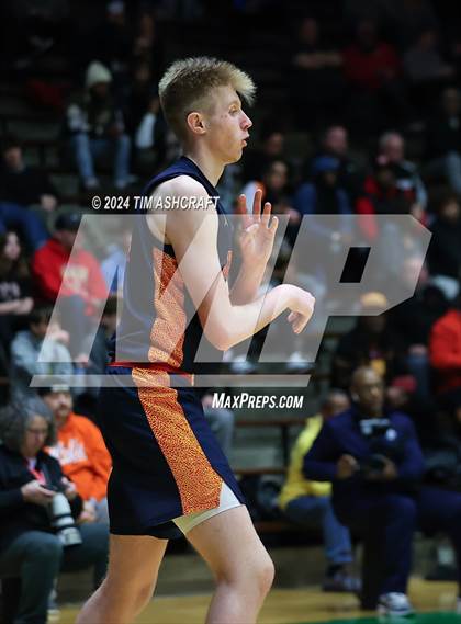 Thumbnail 1 in Seton Catholic vs Liberty Christian (IHSAA 3A Regional 27 Final) photogallery.