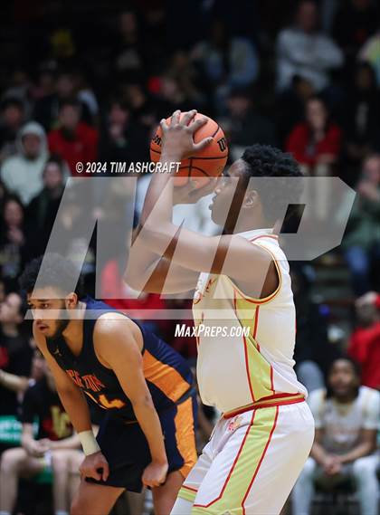 Thumbnail 2 in Seton Catholic vs Liberty Christian (IHSAA 3A Regional 27 Final) photogallery.