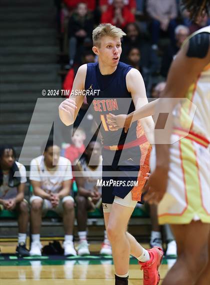 Thumbnail 2 in Seton Catholic vs Liberty Christian (IHSAA 3A Regional 27 Final) photogallery.