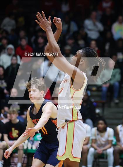Thumbnail 1 in Seton Catholic vs Liberty Christian (IHSAA 3A Regional 27 Final) photogallery.