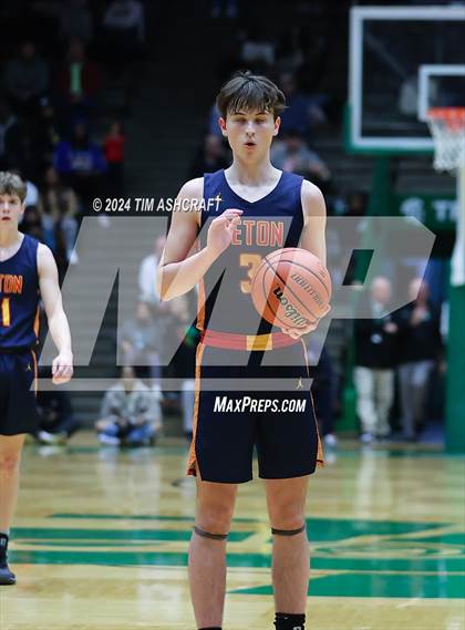 Thumbnail 1 in Seton Catholic vs Liberty Christian (IHSAA 3A Regional 27 Final) photogallery.