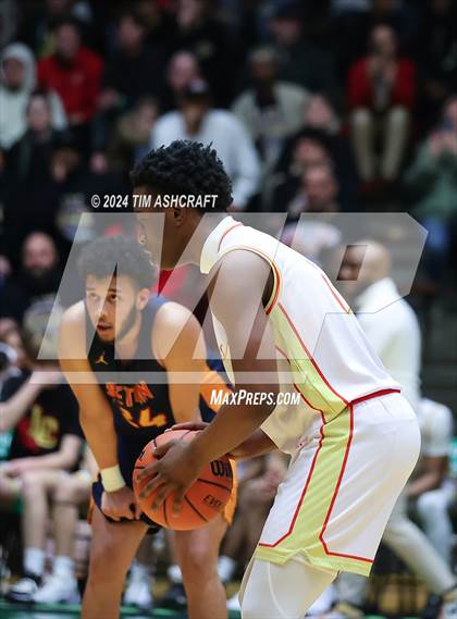 Thumbnail 1 in Seton Catholic vs Liberty Christian (IHSAA 3A Regional 27 Final) photogallery.