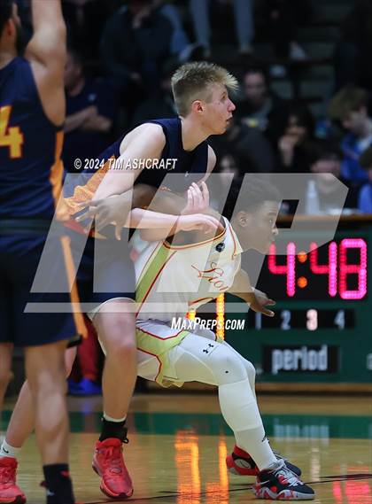 Thumbnail 1 in Seton Catholic vs Liberty Christian (IHSAA 3A Regional 27 Final) photogallery.