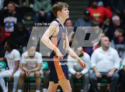 Thumbnail 1 in Seton Catholic vs Liberty Christian (IHSAA 3A Regional 27 Final) photogallery.