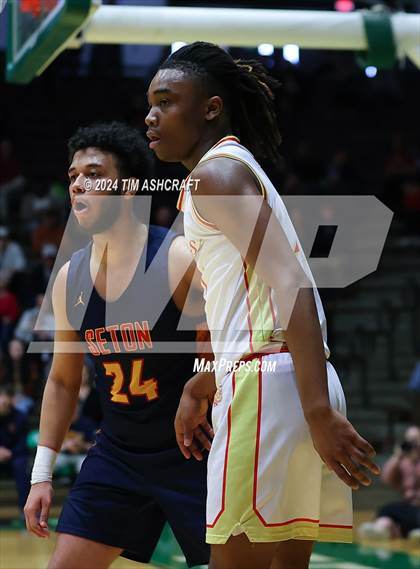 Thumbnail 3 in Seton Catholic vs Liberty Christian (IHSAA 3A Regional 27 Final) photogallery.