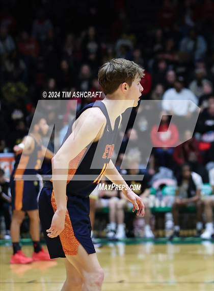 Thumbnail 3 in Seton Catholic vs Liberty Christian (IHSAA 3A Regional 27 Final) photogallery.