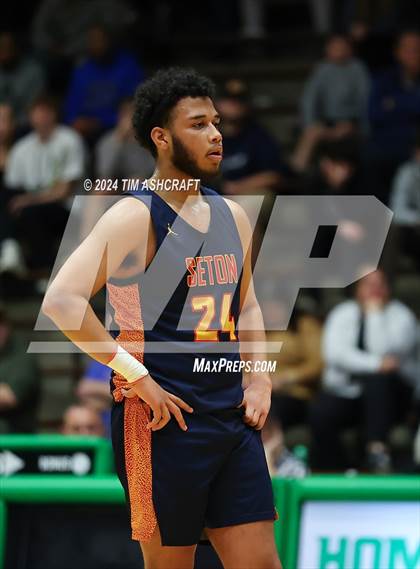 Thumbnail 3 in Seton Catholic vs Liberty Christian (IHSAA 3A Regional 27 Final) photogallery.