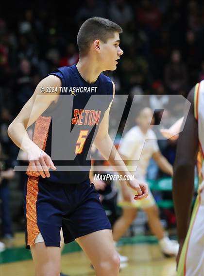 Thumbnail 1 in Seton Catholic vs Liberty Christian (IHSAA 3A Regional 27 Final) photogallery.
