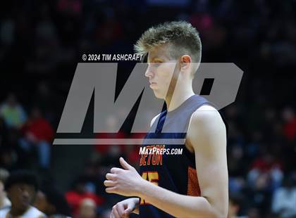 Thumbnail 1 in Seton Catholic vs Liberty Christian (IHSAA 3A Regional 27 Final) photogallery.