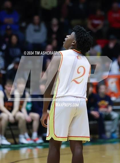 Thumbnail 3 in Seton Catholic vs Liberty Christian (IHSAA 3A Regional 27 Final) photogallery.
