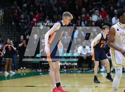 Thumbnail 3 in Seton Catholic vs Liberty Christian (IHSAA 3A Regional 27 Final) photogallery.