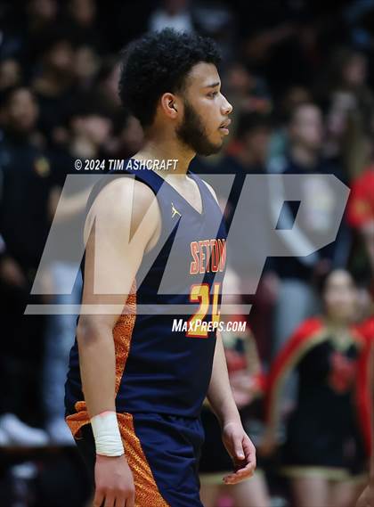 Thumbnail 3 in Seton Catholic vs Liberty Christian (IHSAA 3A Regional 27 Final) photogallery.