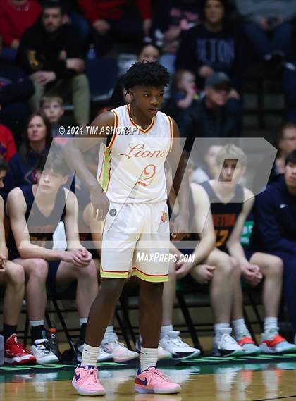 Thumbnail 2 in Seton Catholic vs Liberty Christian (IHSAA 3A Regional 27 Final) photogallery.