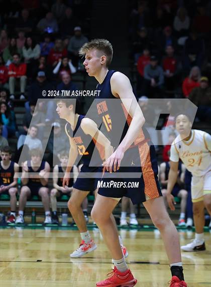 Thumbnail 2 in Seton Catholic vs Liberty Christian (IHSAA 3A Regional 27 Final) photogallery.