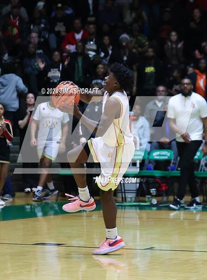 Thumbnail 3 in Seton Catholic vs Liberty Christian (IHSAA 3A Regional 27 Final) photogallery.