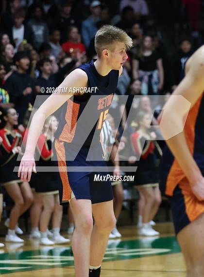 Thumbnail 2 in Seton Catholic vs Liberty Christian (IHSAA 3A Regional 27 Final) photogallery.