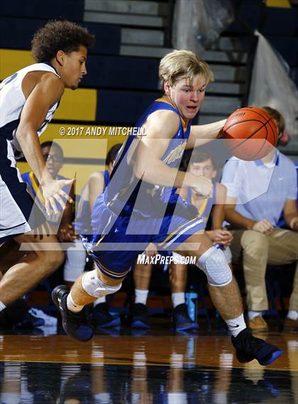 Thumbnail 3 in Boyd-Buchanan @ Soddy Daisy photogallery.