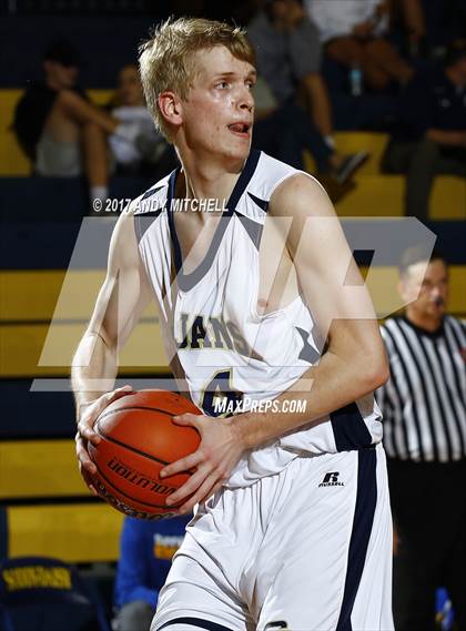 Thumbnail 3 in Boyd-Buchanan @ Soddy Daisy photogallery.