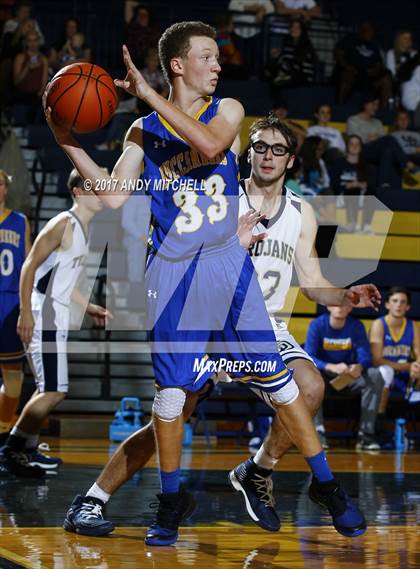 Thumbnail 2 in Boyd-Buchanan @ Soddy Daisy photogallery.