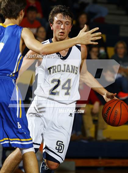 Thumbnail 3 in Boyd-Buchanan @ Soddy Daisy photogallery.