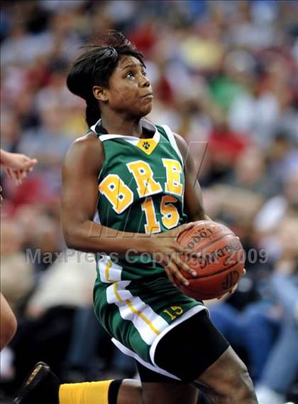 Thumbnail 1 in Brea Olinda vs. Carondelet (CIF State D2 Final) photogallery.