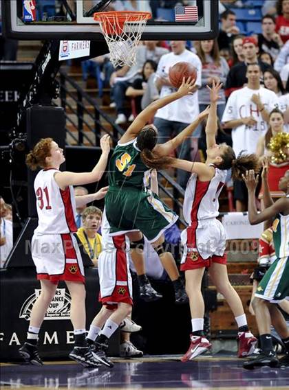 Thumbnail 2 in Brea Olinda vs. Carondelet (CIF State D2 Final) photogallery.
