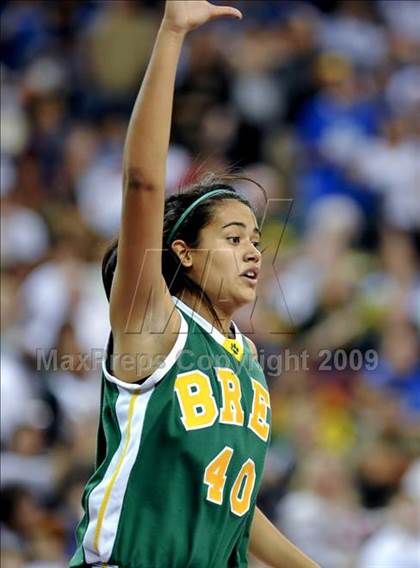 Thumbnail 2 in Brea Olinda vs. Carondelet (CIF State D2 Final) photogallery.