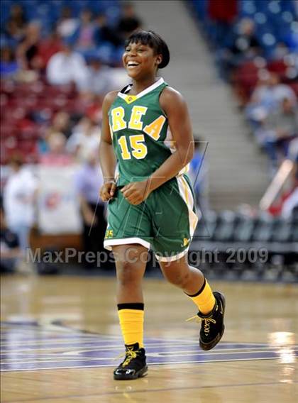 Thumbnail 1 in Brea Olinda vs. Carondelet (CIF State D2 Final) photogallery.
