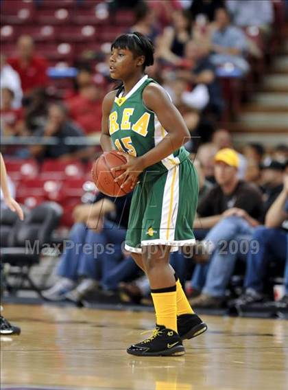 Thumbnail 2 in Brea Olinda vs. Carondelet (CIF State D2 Final) photogallery.