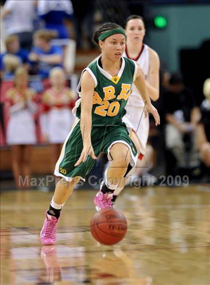 Thumbnail 1 in Brea Olinda vs. Carondelet (CIF State D2 Final) photogallery.
