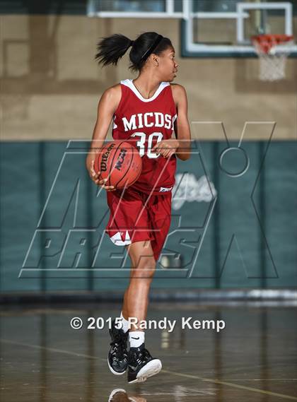 Thumbnail 3 in  MICDS vs St. Francis Borgia  (St. Joseph's Academy Shootout) photogallery.