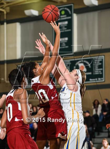 Thumbnail 2 in  MICDS vs St. Francis Borgia  (St. Joseph's Academy Shootout) photogallery.