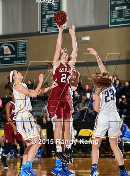 Thumbnail 3 in  MICDS vs St. Francis Borgia  (St. Joseph's Academy Shootout) photogallery.