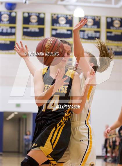 Thumbnail 2 in Enterprise @ Menlo School (CIF D2 Regional Final) photogallery.