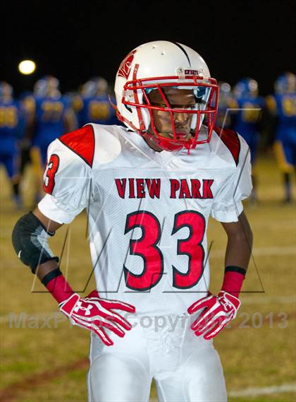 Thumbnail 1 in View Park vs. Bakersfield Christian (CIF SoCal Regional D4 Final) photogallery.