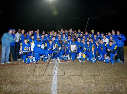 Thumbnail 2 in View Park vs. Bakersfield Christian (CIF SoCal Regional D4 Final) photogallery.
