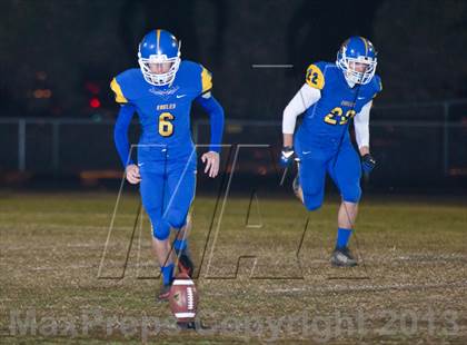 Thumbnail 2 in View Park vs. Bakersfield Christian (CIF SoCal Regional D4 Final) photogallery.