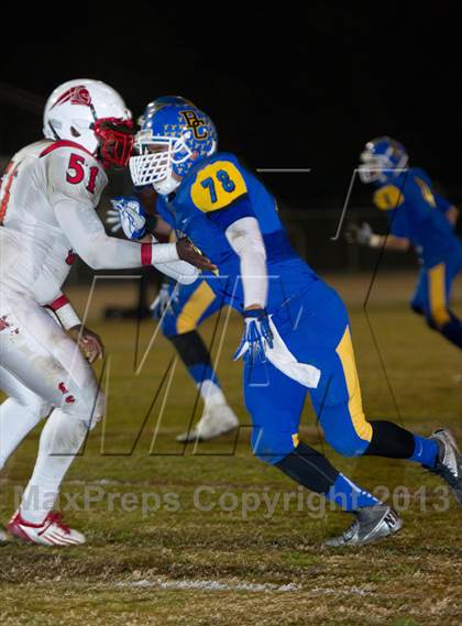 Thumbnail 3 in View Park vs. Bakersfield Christian (CIF SoCal Regional D4 Final) photogallery.