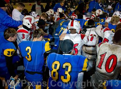 Thumbnail 2 in View Park vs. Bakersfield Christian (CIF SoCal Regional D4 Final) photogallery.