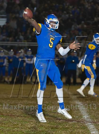 Thumbnail 3 in View Park vs. Bakersfield Christian (CIF SoCal Regional D4 Final) photogallery.