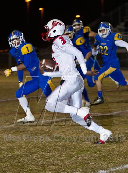 Thumbnail 1 in View Park vs. Bakersfield Christian (CIF SoCal Regional D4 Final) photogallery.