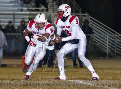 Thumbnail 3 in View Park vs. Bakersfield Christian (CIF SoCal Regional D4 Final) photogallery.